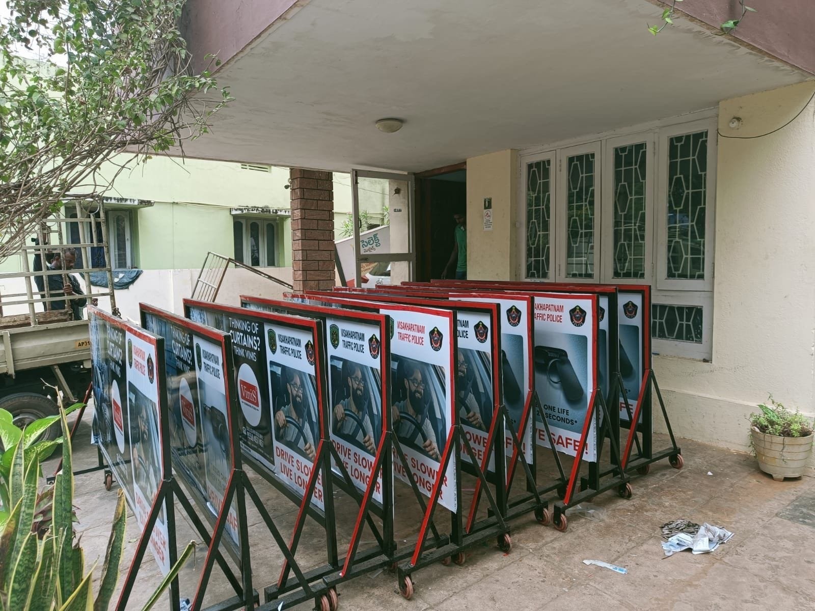 Bus Shelters — Foxy Advertising campaign