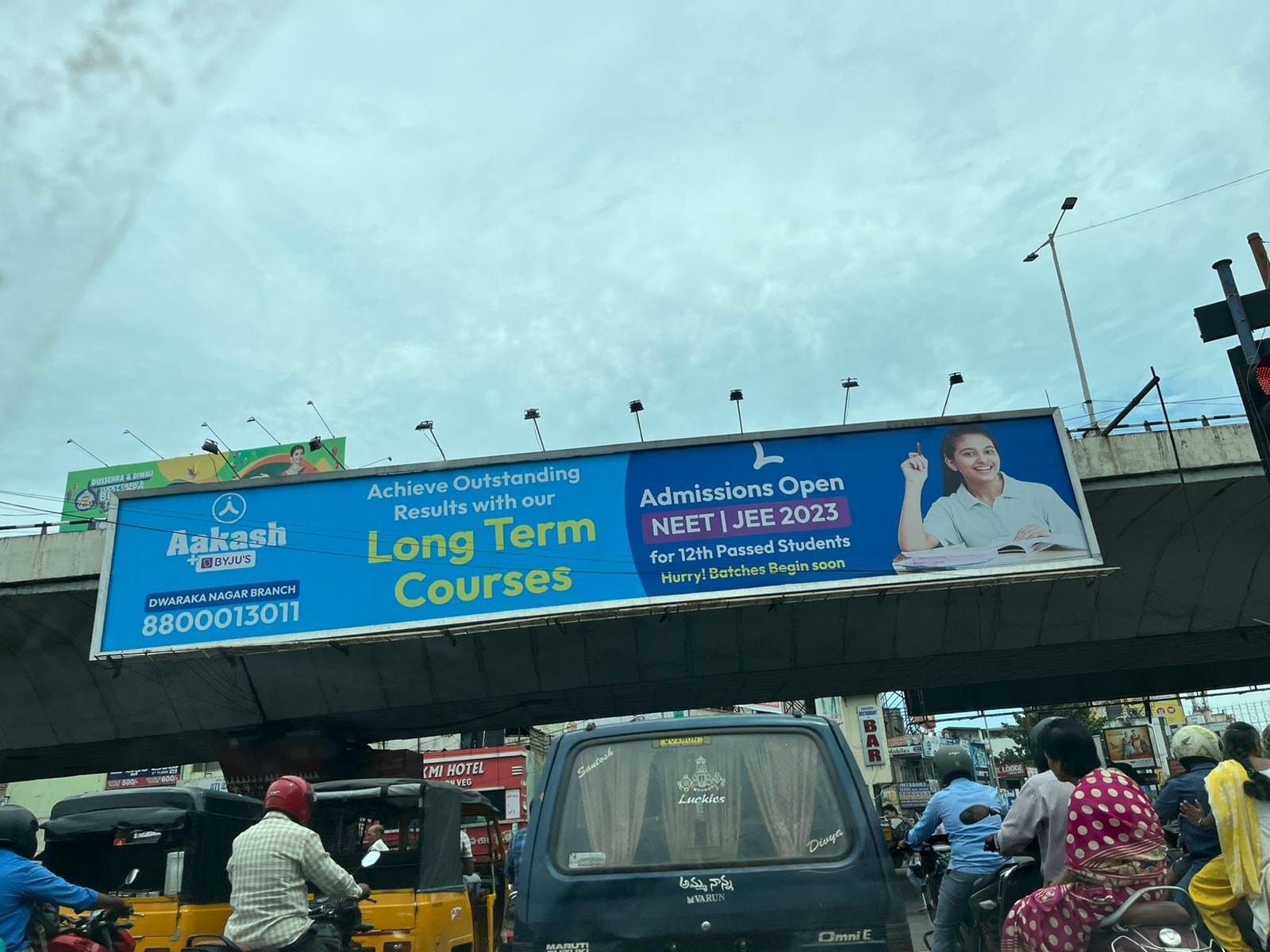 Bill Boards Advertisement
