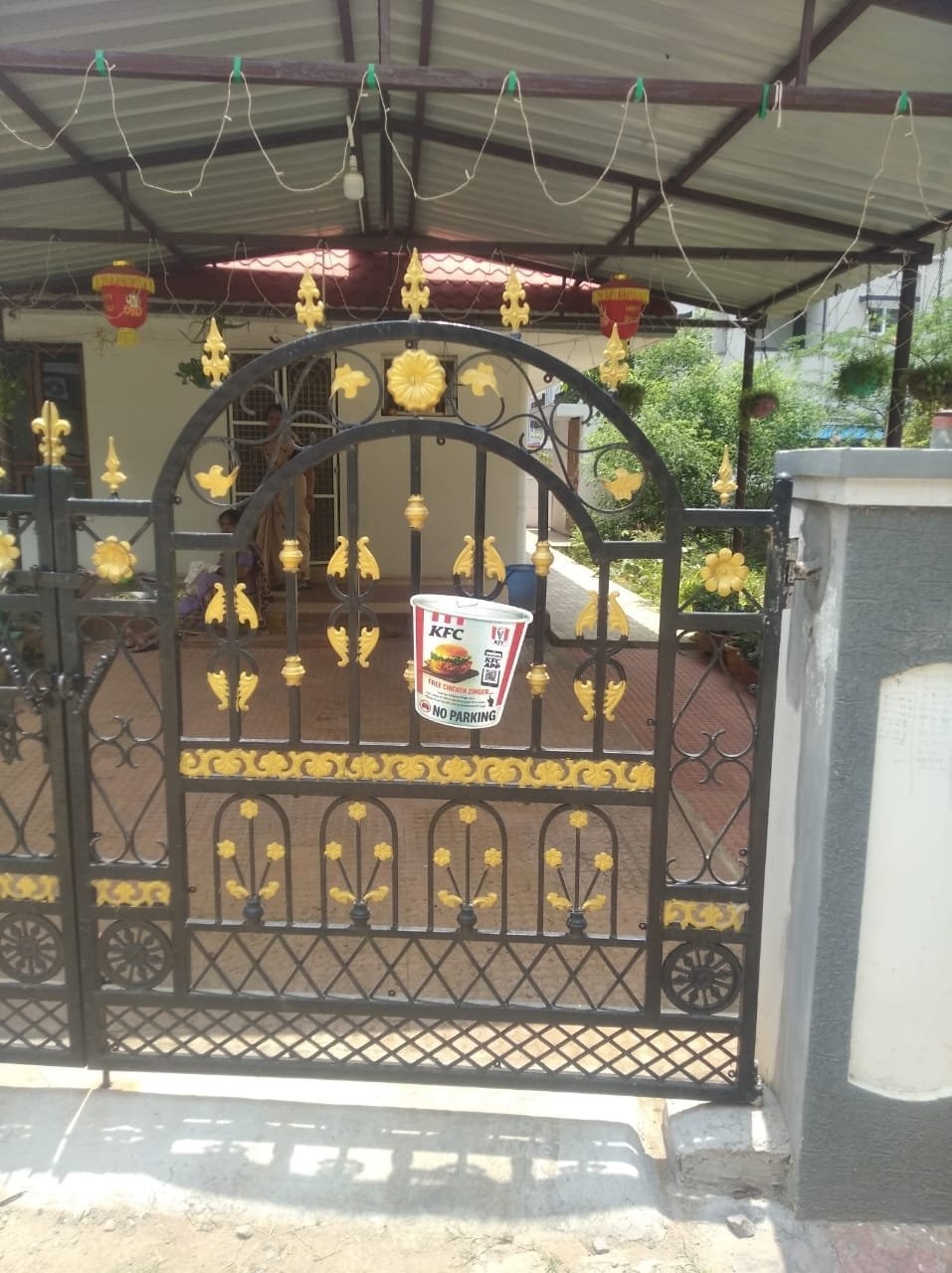 Bus Shelters — Foxy Advertising campaign